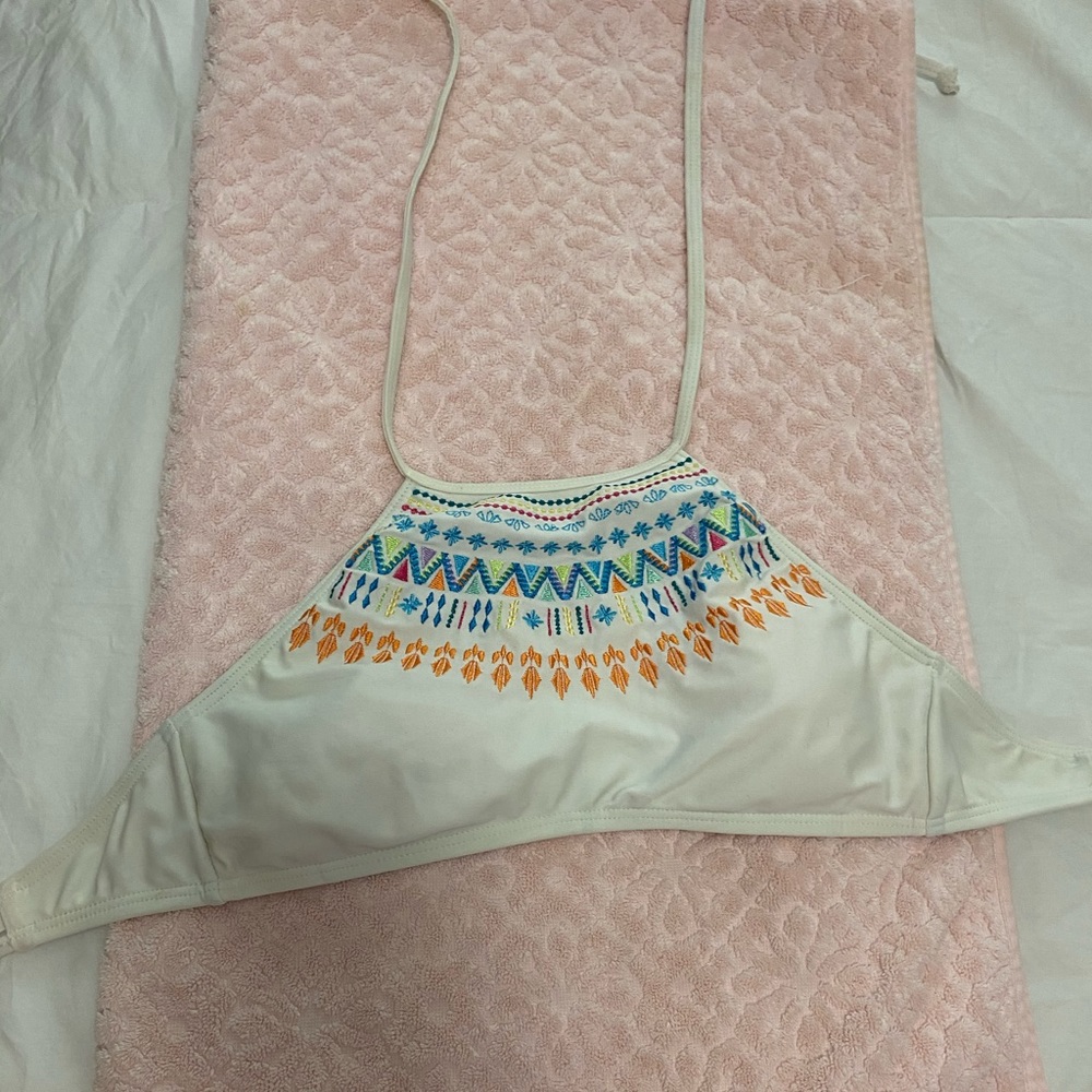 Halter bikini top